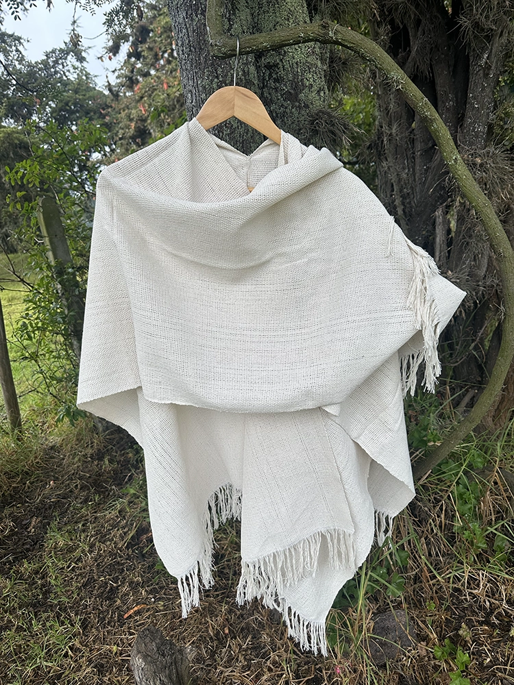 Ruana Abierta Blanca<br> Clima Cálido 5 Ruana Abierta Clima Cálido