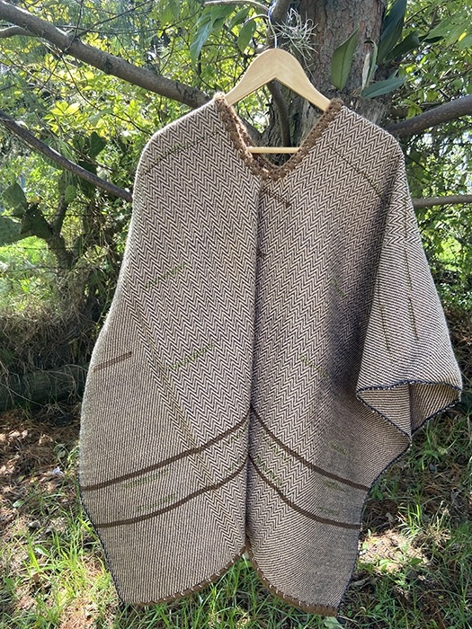 Ruana Colores<br>Clásica Café 1 Ruana Colores