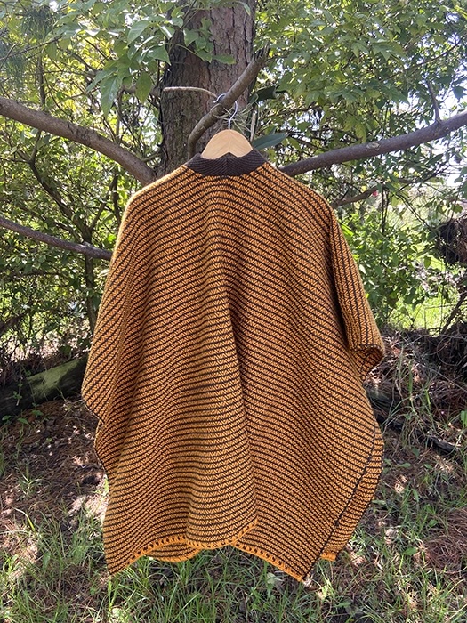 Ruana Colores<br>Cuello Mao Amarilla 3 Ruana Colores