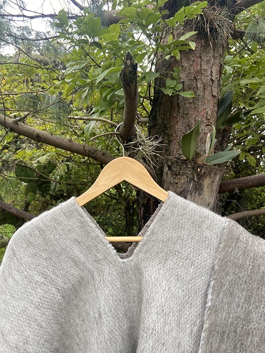 Ruana Doble Faz Liviana Café Claro y Gris 150cm 3 Ruana Doble Faz