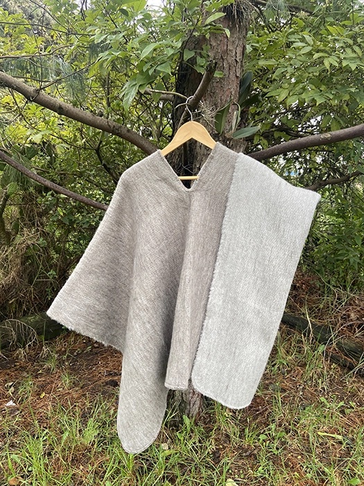 Ruana Doble Faz Liviana Café Claro y Gris 150cm 1 Ruana Doble Faz