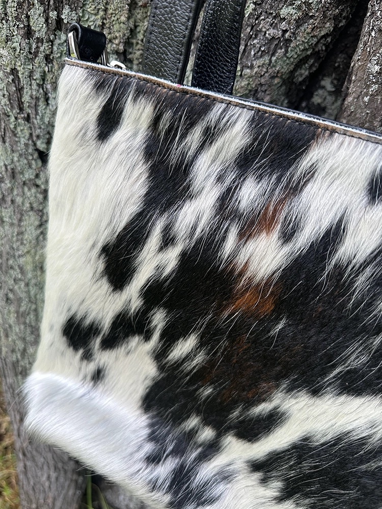 Bolsa Pelo<br> de Vaca Negro 2 Bolsa Pelo<br> de Vaca Negro - Imagen 2